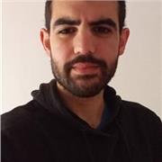 Profesional del ejercicio físico y deporte imparte clases para todas las edades